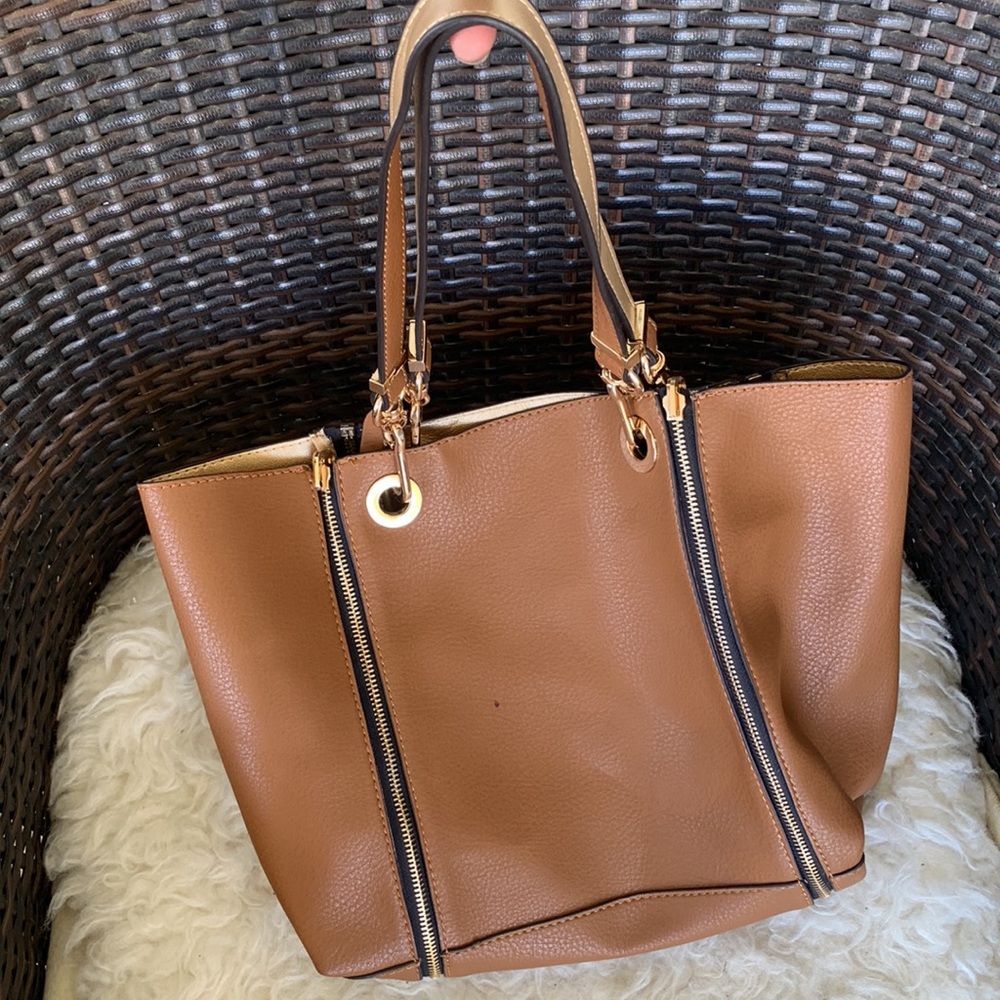 Rare Parfois Removable Zip Rounded Shoulder Bag - Picture 16 of 16